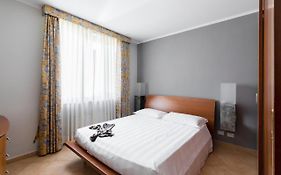 Crosti Apartments